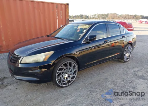 2011 Honda Accord 2.4 Lx-P z USA, uszkodzony, nr VIN 1HGCP2F44BA037372